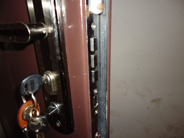 黔东南防盗门换锁芯注意事项